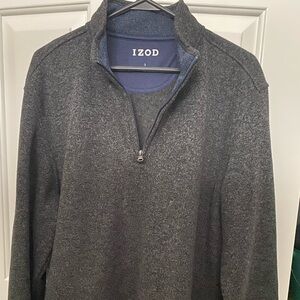 Izod men’s sweater